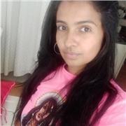 Soy profesora de manualidades, me gusta 
Dar clases a los niños